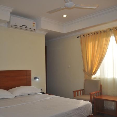 Vettoor Nanas Inn Ettumanoor Exterior foto