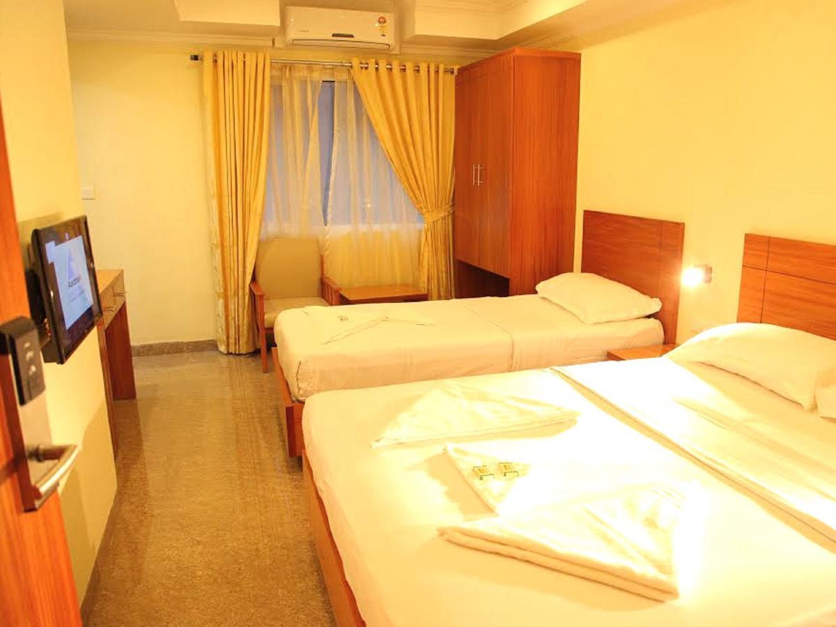 Vettoor Nanas Inn Ettumanoor Exterior foto